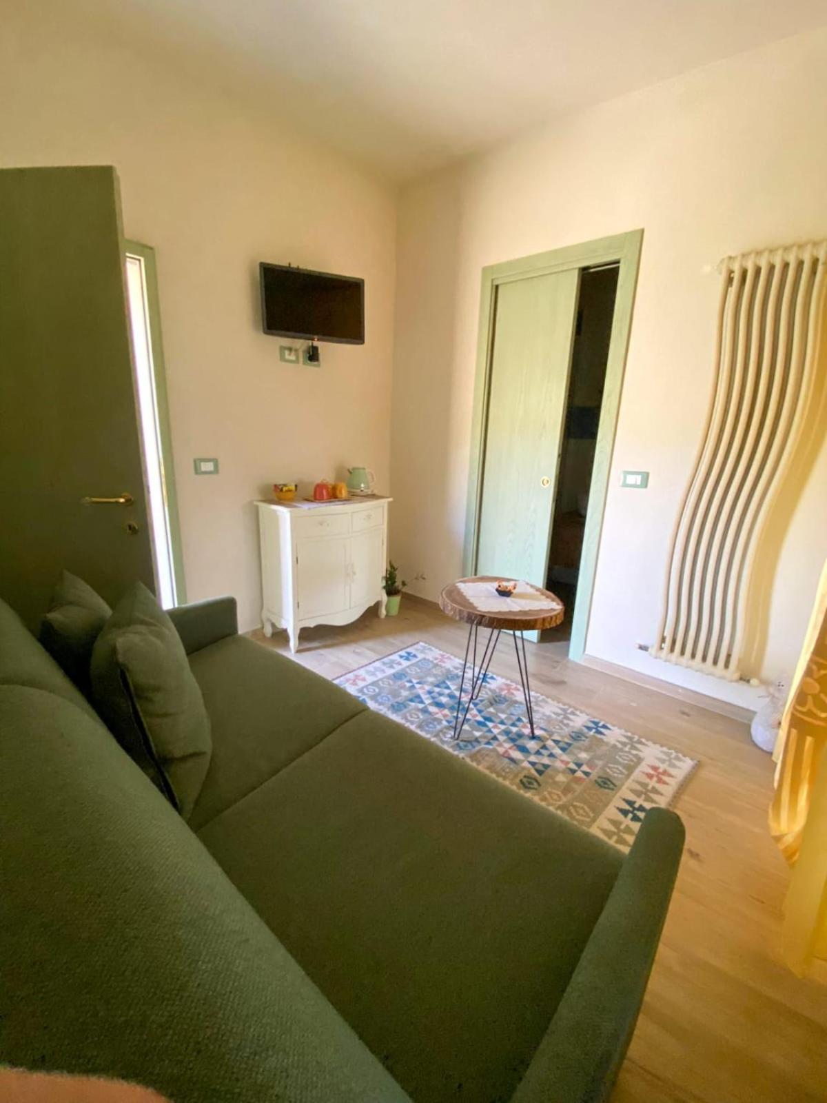 I Due Cipressi Guest House Torrenieri Exterior photo