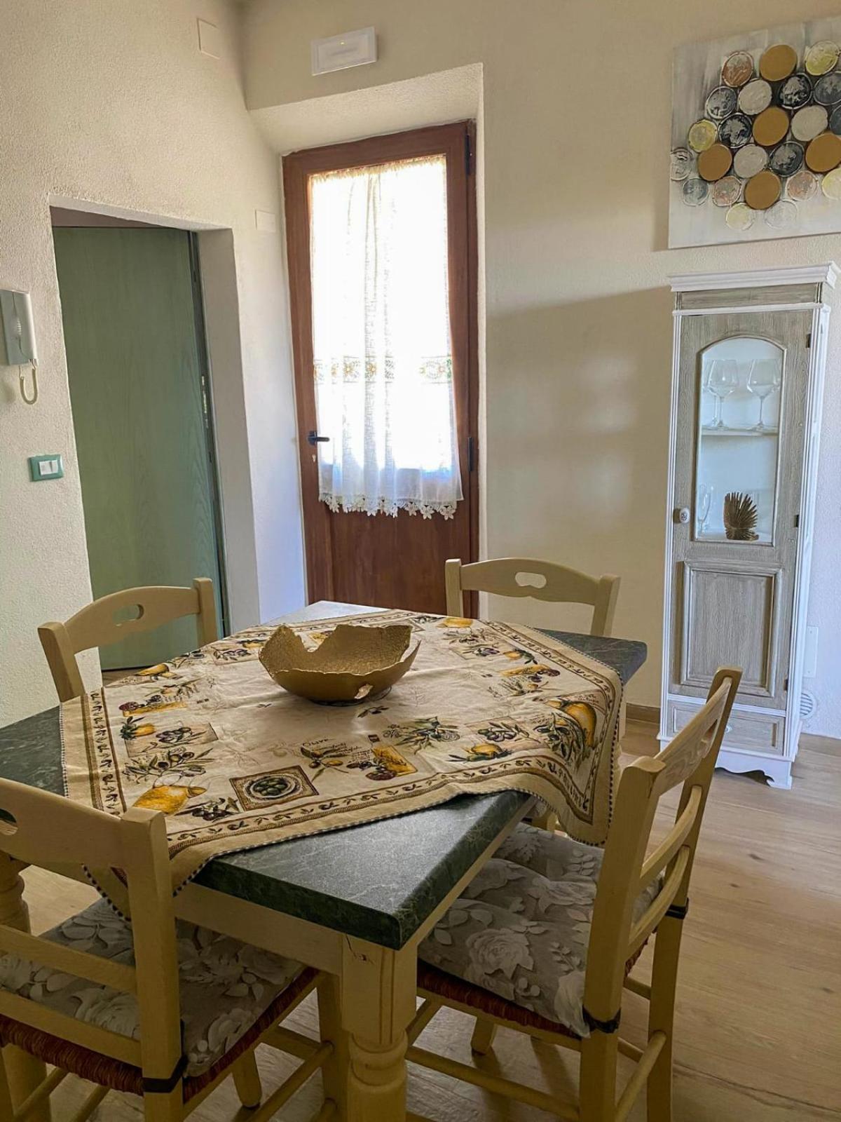 I Due Cipressi Guest House Torrenieri Exterior photo
